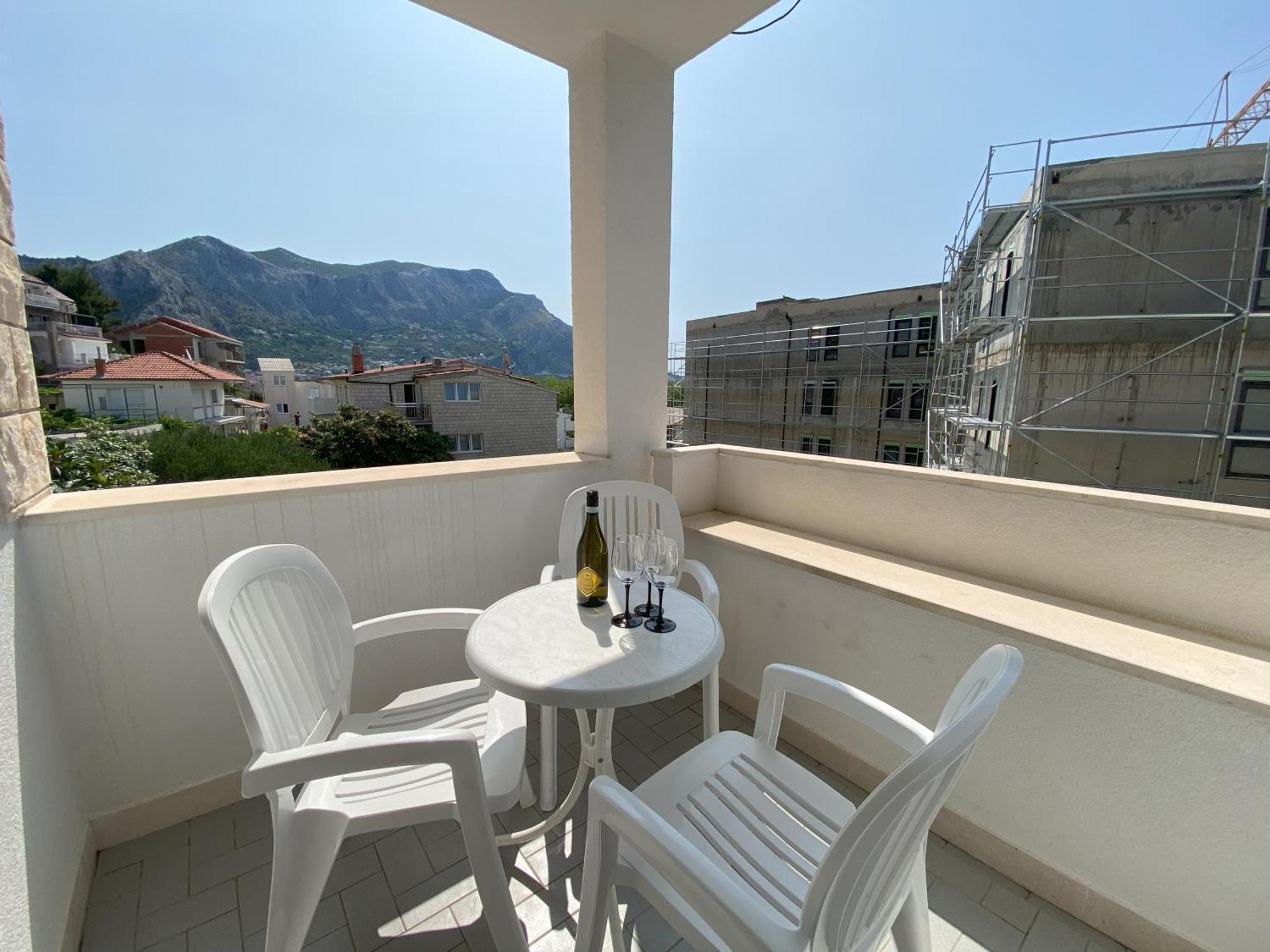 Rubic Omis- 230m From Sandy * Duće