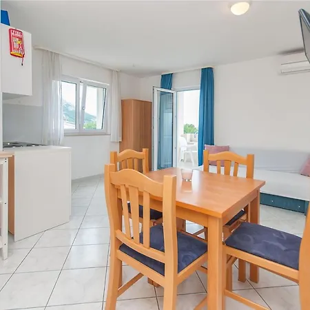 Apartments Rubic Omis- 230M From Sandy Beach Duce Exterior photo