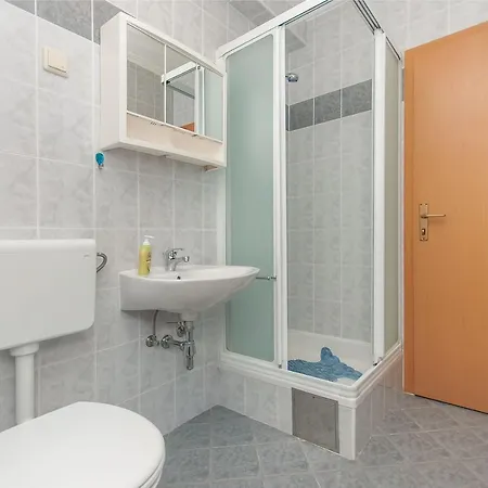 Apartments Rubic Omis- 230M From Sandy Beach Duce Exterior photo