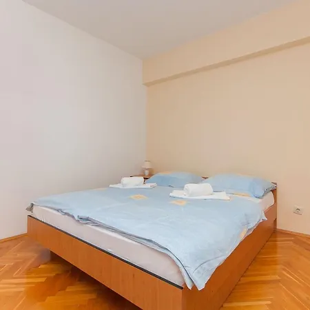 Apartments Rubic Omis- 230M From Sandy Beach Duce Exterior photo