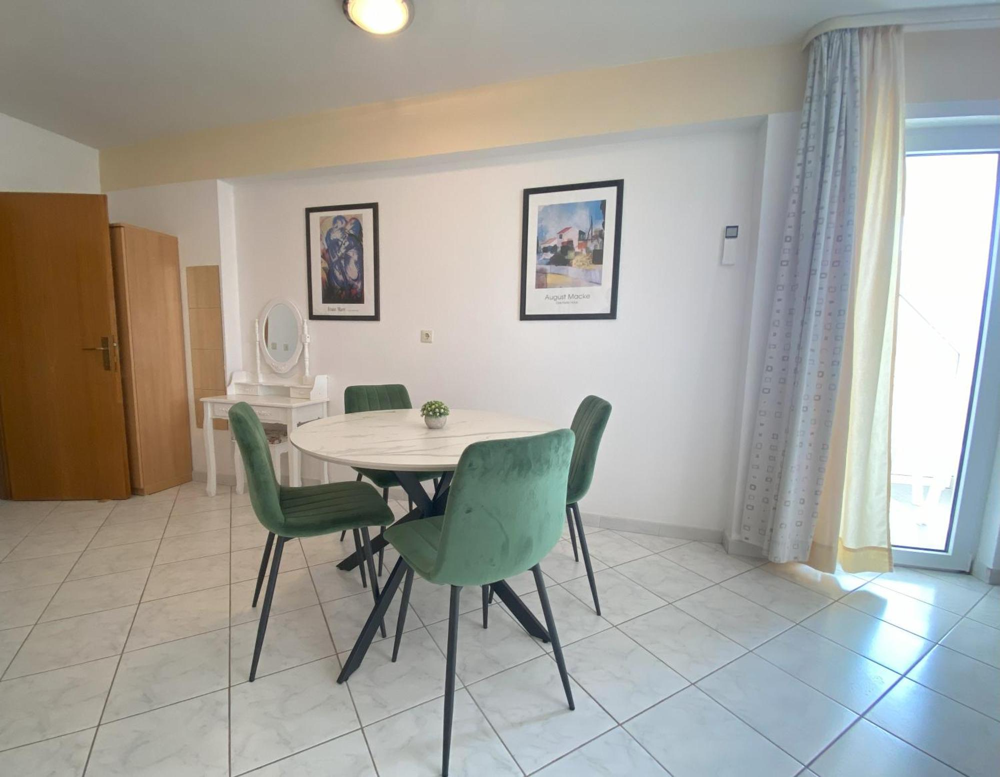 Apartmán Rubic Omis- 230m From Sandy